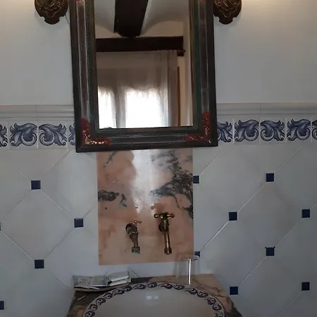 Fonda Del Tozal Guest house Teruel