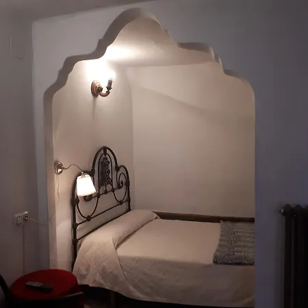 Fonda Del Tozal Guest house 3*