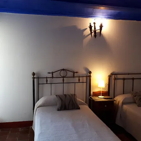 Fonda Del Tozal Guest house Teruel