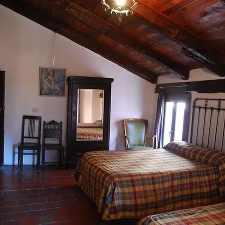 Fonda Del Tozal Guest house Teruel