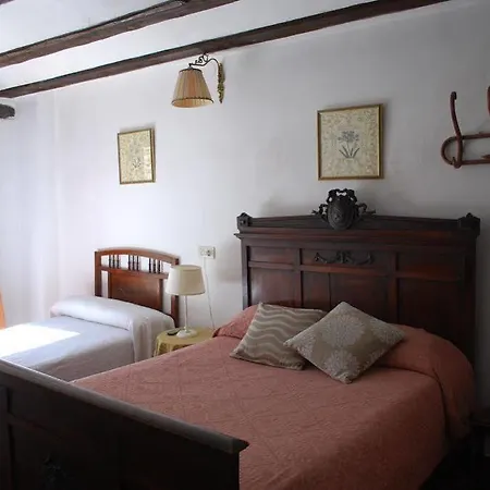 Fonda Del Tozal Guest house